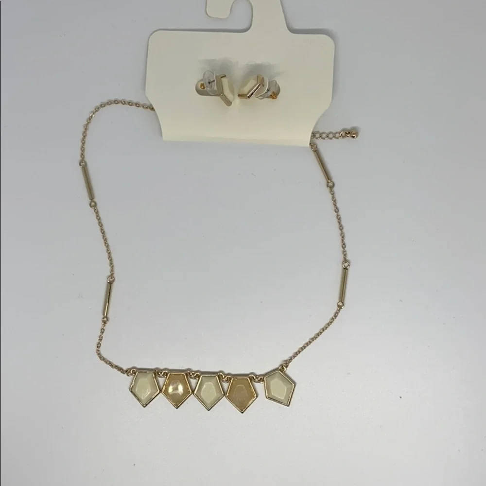 COLOR Costume Necklace & Earrings Set - Picture 2 of 2